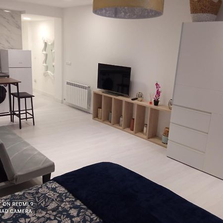 Stunning Big Studio Logrono'S Old Town Apartamento Exterior foto